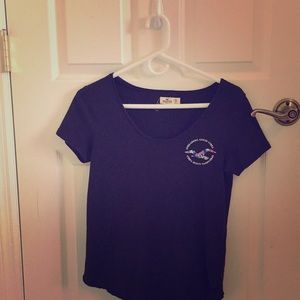 Black Hollister shirt